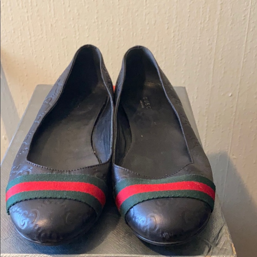 Gucci flats
